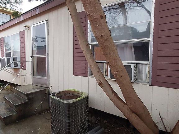 2nd image of 3920 Bear Claw Ln