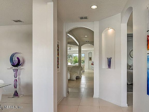 2nd image of 164 Pescado Dr