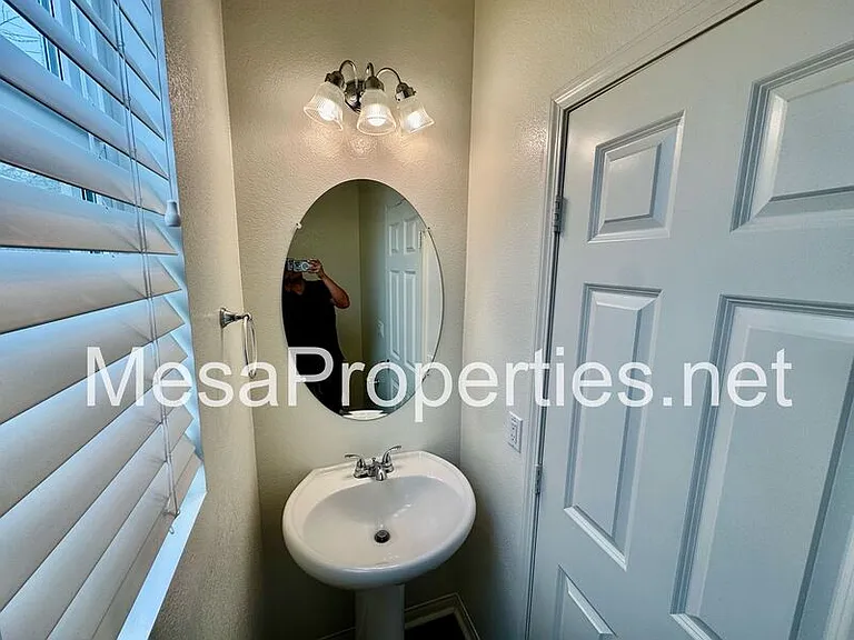 795 Hazel Way — Photo 18