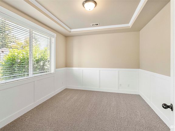4th image of 15018 82nd Avenue E