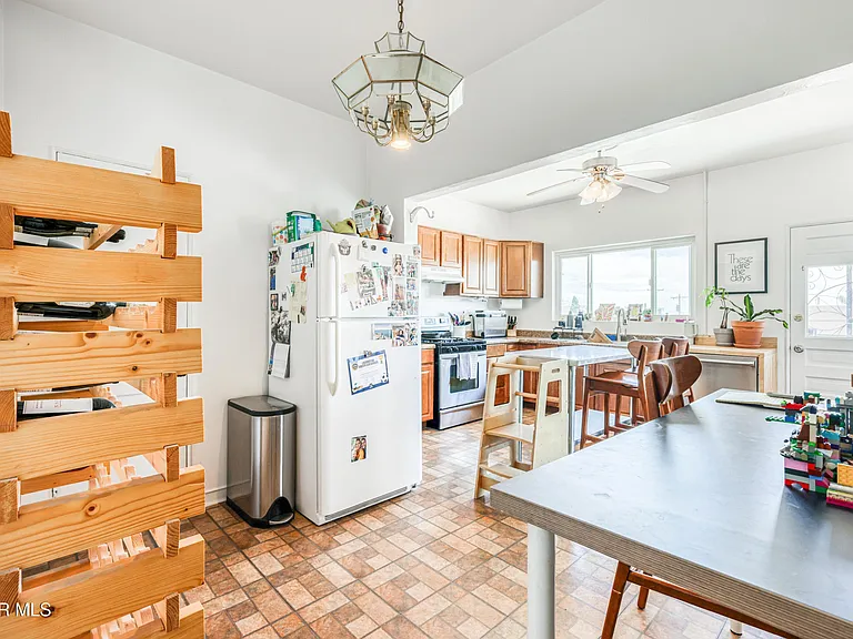 1300 Randolph Dr — Photo 32