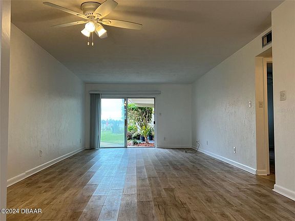 5th image of 2901 N Halifax Ave APT 123