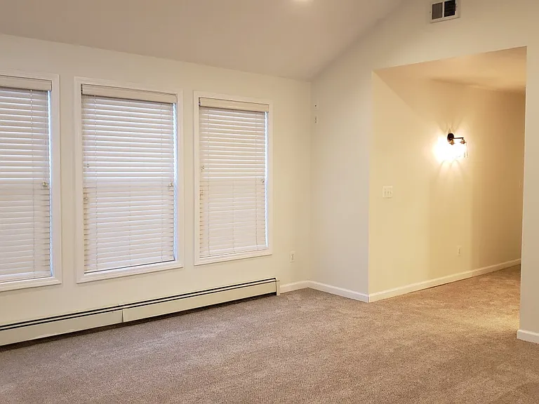 635 Cumberland St — Photo 21
