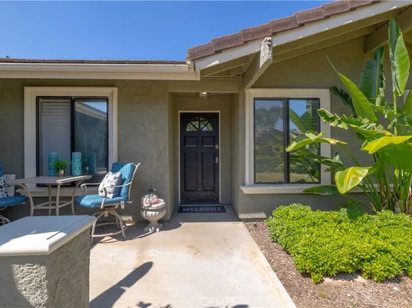 30950 Long Point Dr, Canyon Lake, CA 92587