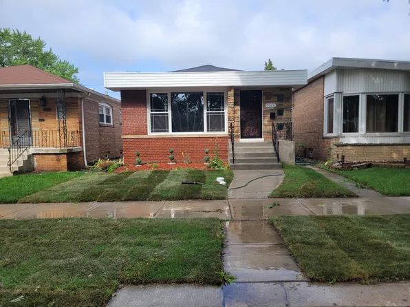 9026 S Cregier Ave, Chicago, IL 60617