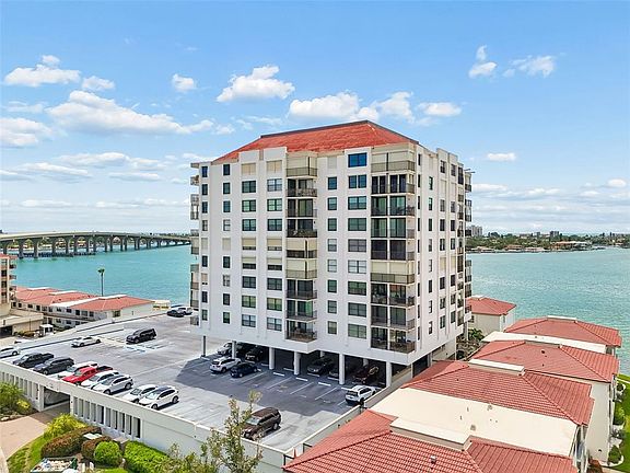 3rd image of 6265 SUN BOULEVARD #1004