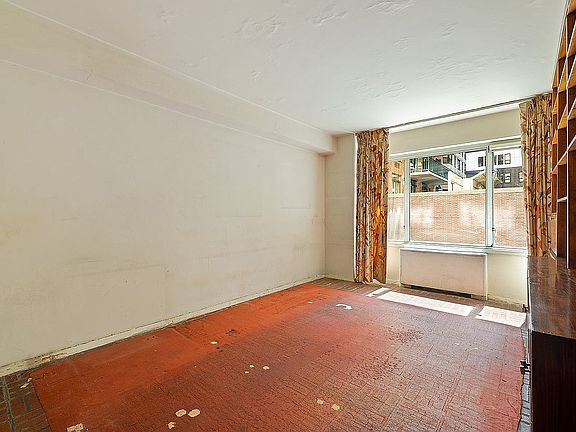 4th image of 200 E 57th St APT 3F
