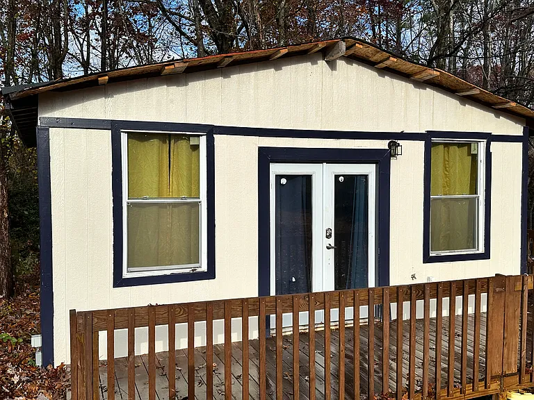 1566 Hurt Rd SW #C — Photo 2