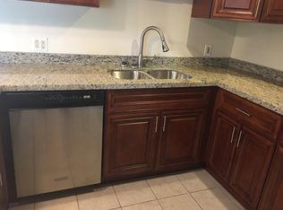 33 NW 45th Ave, Plantation, FL 33317