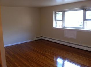 4747 Carpenter Ave, Bronx, NY 10470