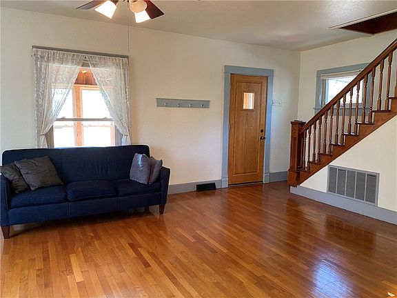 5th image of 875 10th St