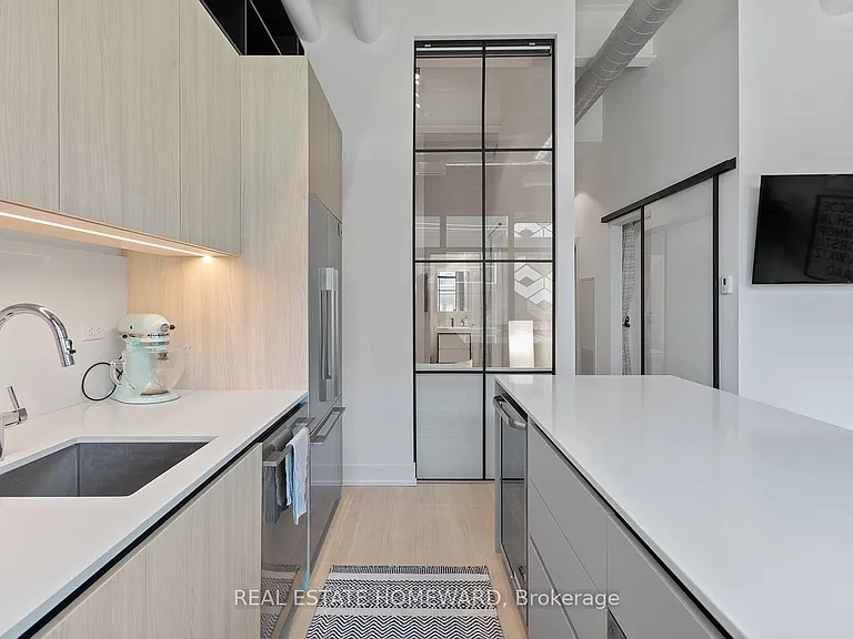 150 Logan Ave #207 — Photo 9