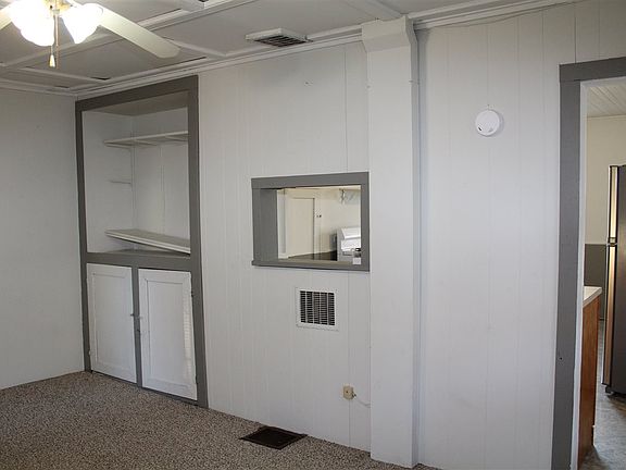 5th image of 317 Clark St