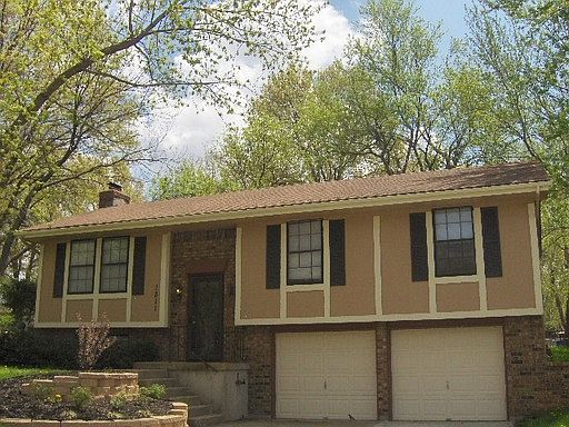 1st image of 1811 NW Killarney Ln