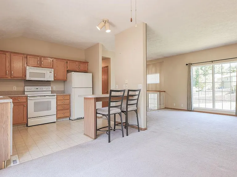 1123 Rawhide Rd — Photo 10