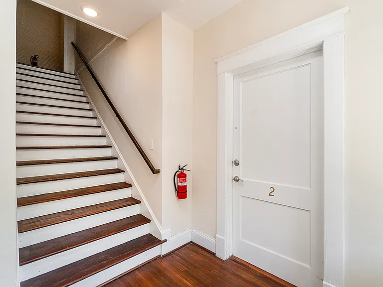 1219 Grace Ave #3 — Photo 4