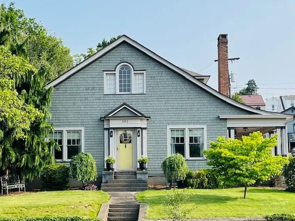 161 W Main St, New Concord, OH 43762