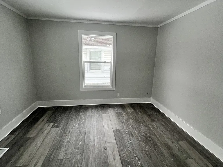 1201 S Delphos St — Photo 3