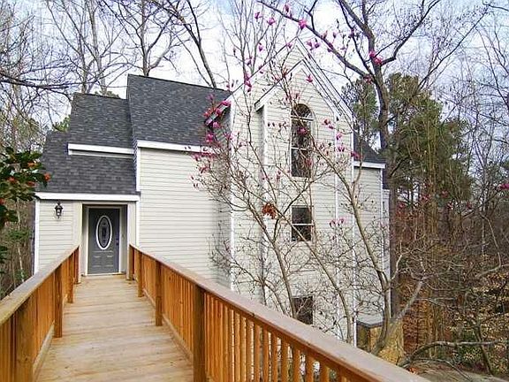 2nd image of 112 Tekesbury Ct
