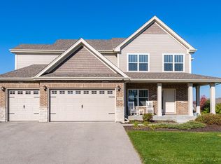 25806 W Canyon Blvd, Plainfield, IL 60585