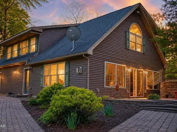 1009 1st Fork Rd, Jersey Shore, PA 17740