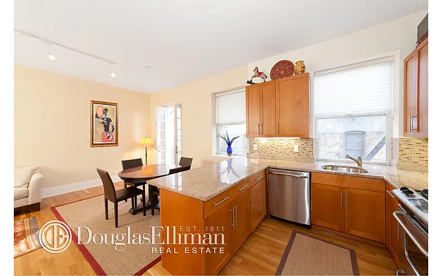 Rented by Douglas Elliman | media 29