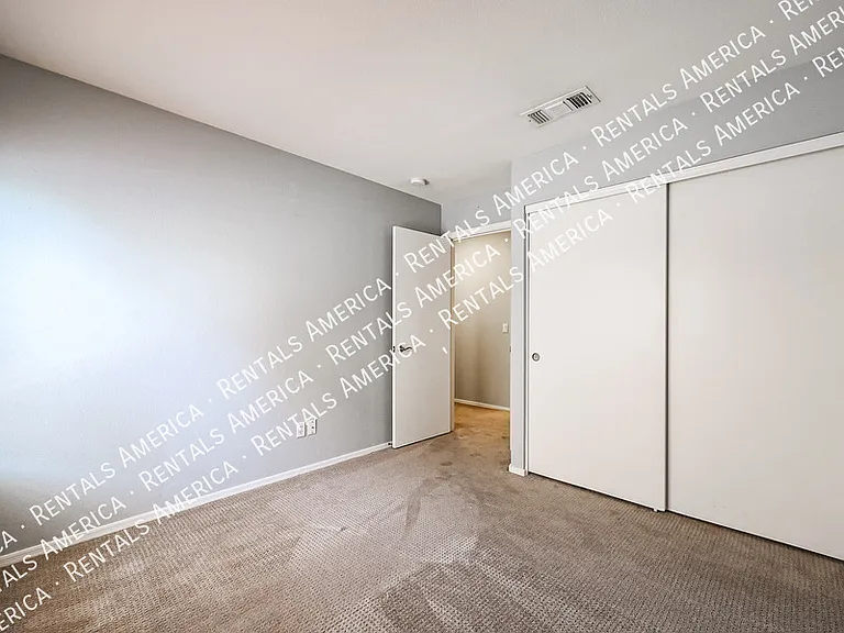 7471 W Lone Cactus Dr — Photo 16