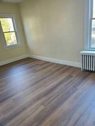 Sunny, bright bedroom 2