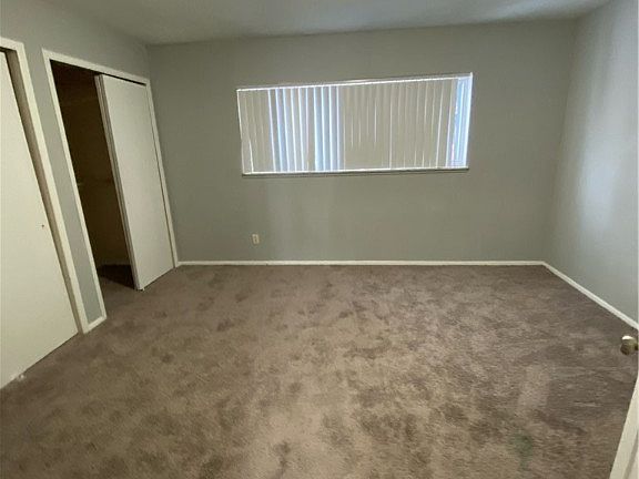 5th image of 23756 Banbury Cir APT 4
