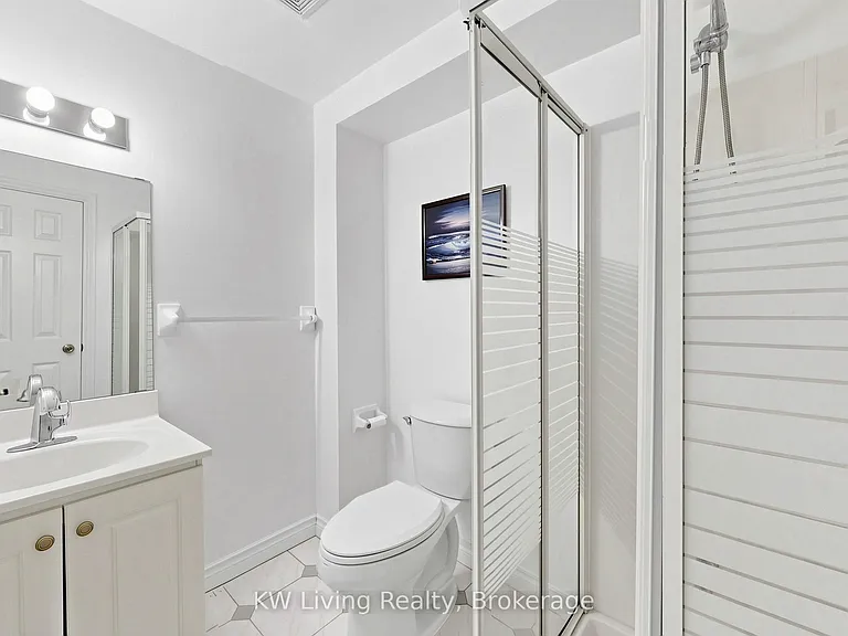 33 Southgate Cres — Photo 47