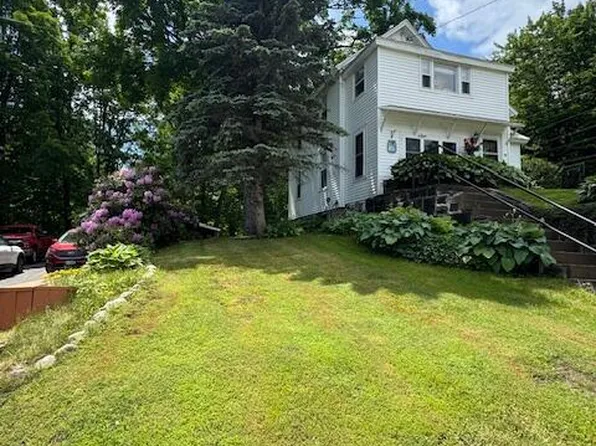 108 Charles St, Saranac Lake, NY 12983