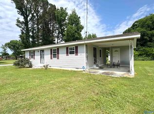 32 Kirby Rd, Hillsboro, AL 35643