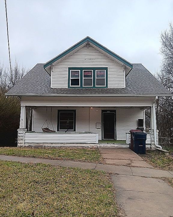 1st image of 405 E Eldora Ave