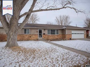 101 Valley Dr, Casper, WY 82604