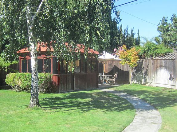 2nd image of 5417 Woodhurst Ln