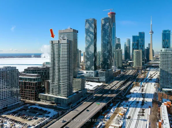 20 Richardson St #2901, Toronto, ON M5A 0S6