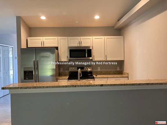 3rd image of 4137 SW 8th Pl