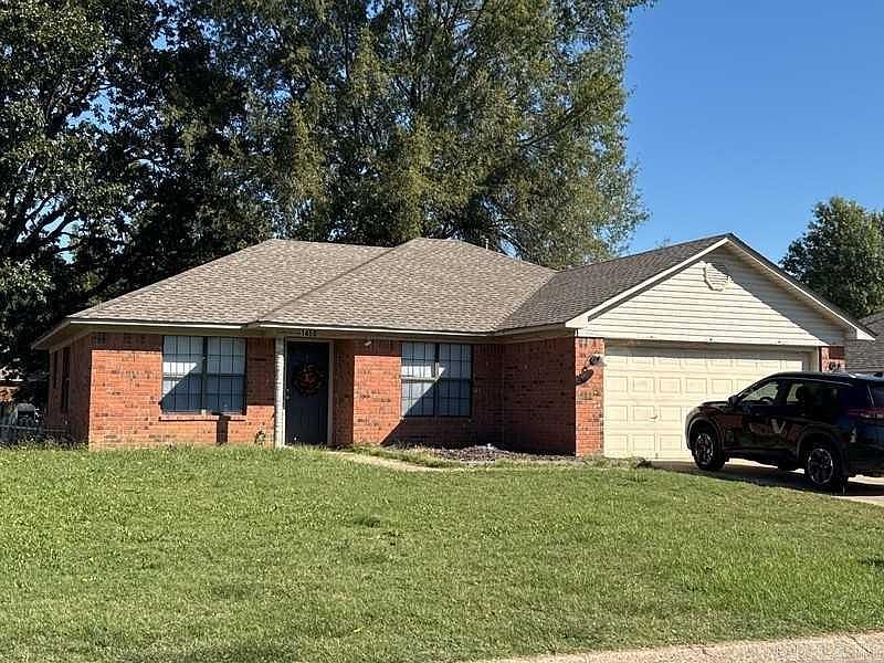 1st image of 1450 Southern Hills Dr