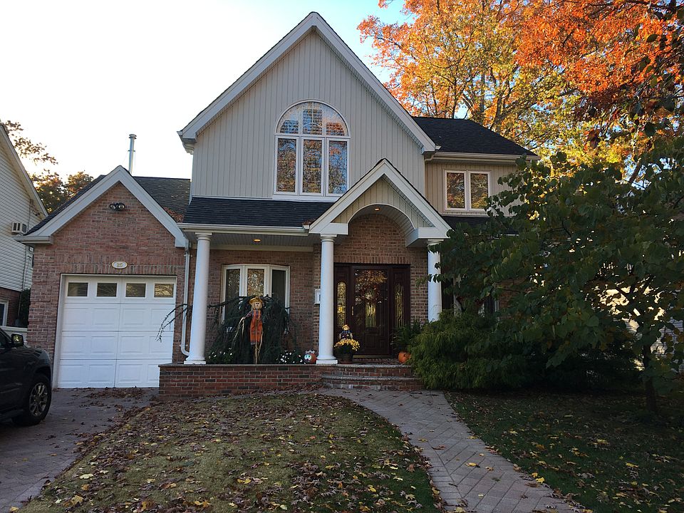 1st image of 25 Elm Dr