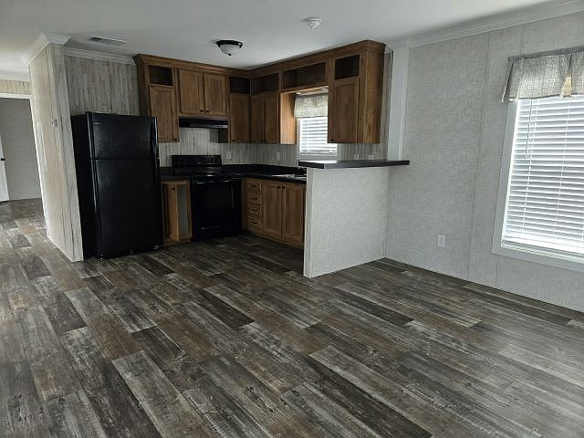 1st image of 4125 Park St N #28