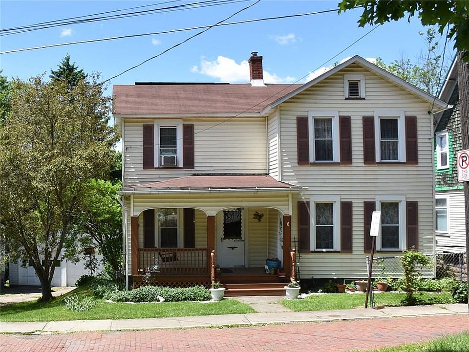 1st image of 572 Smith St