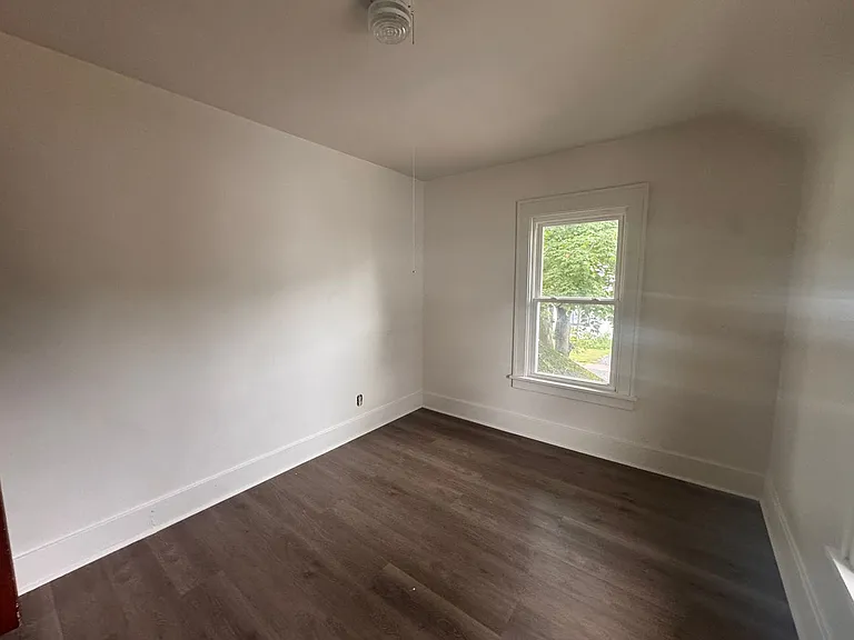 628 W Thomas St — Photo 21