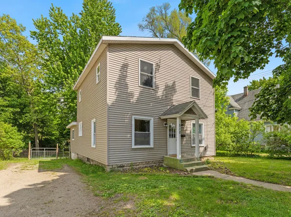 510 N Bridge St, Belding, MI 48809