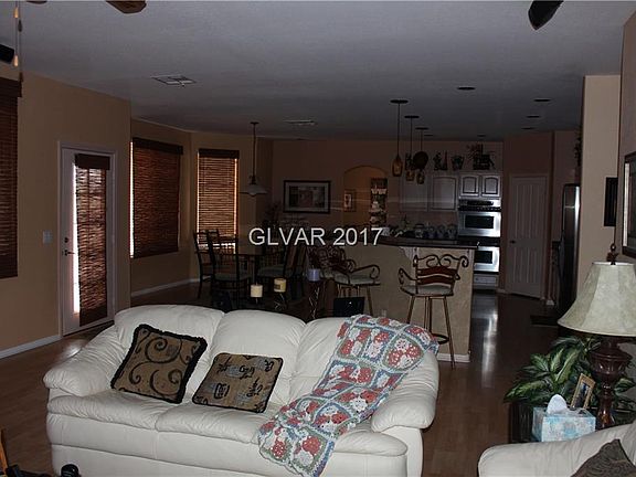 2nd image of 465 Mountain Villa Dr