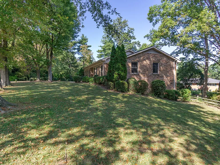 3136 Magnolia Dr — Photo 26