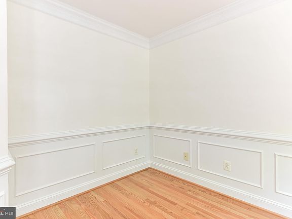 4th image of 315 S Henry St