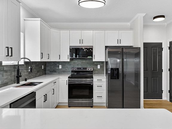 5th image of 8141 Blakton Road
