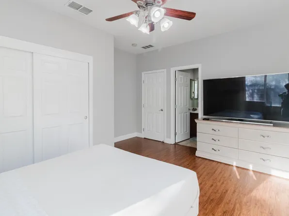 9880 Izilda Ct, Sacramento, CA 95829