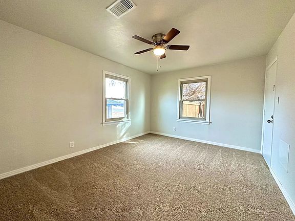 2nd image of 101 15th St #A