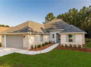 42287 S Falcon Dr, Ponchatoula, LA 70454